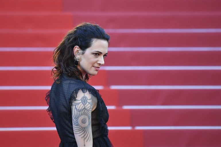 La actriz y directora Asia Argento en la alfombra roja. 