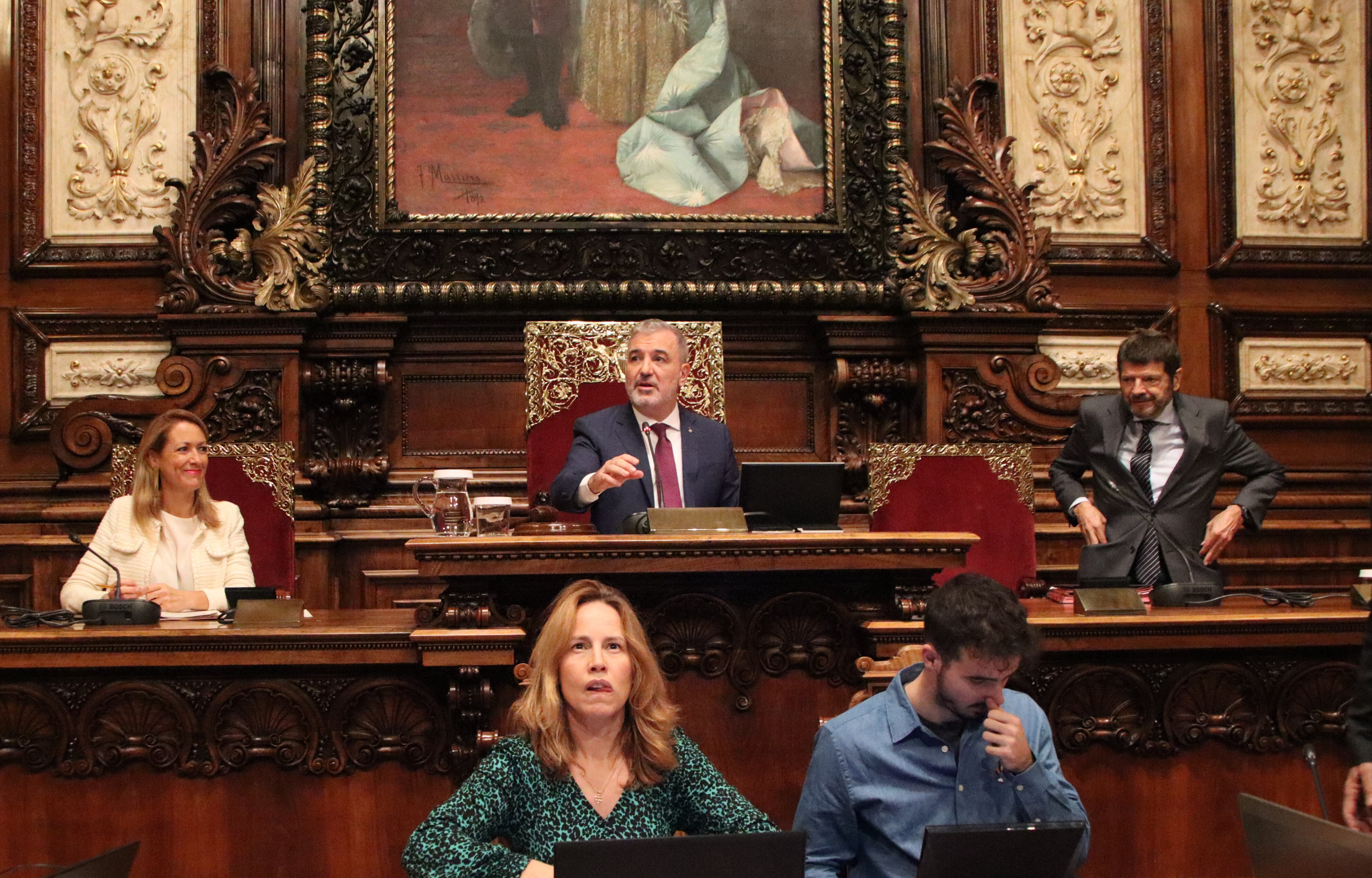 Ple del mes d'octubre a l'Ajuntament de Barcelona (ACN)