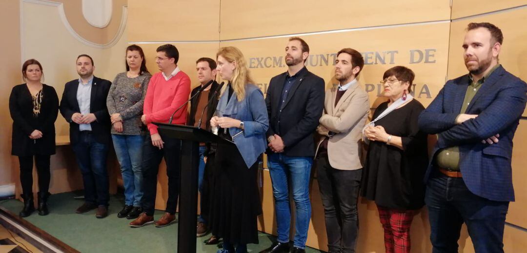 La alcaldesa de Castelló, Amparo Marco, acompañada por los miembros del equipo de gobierno