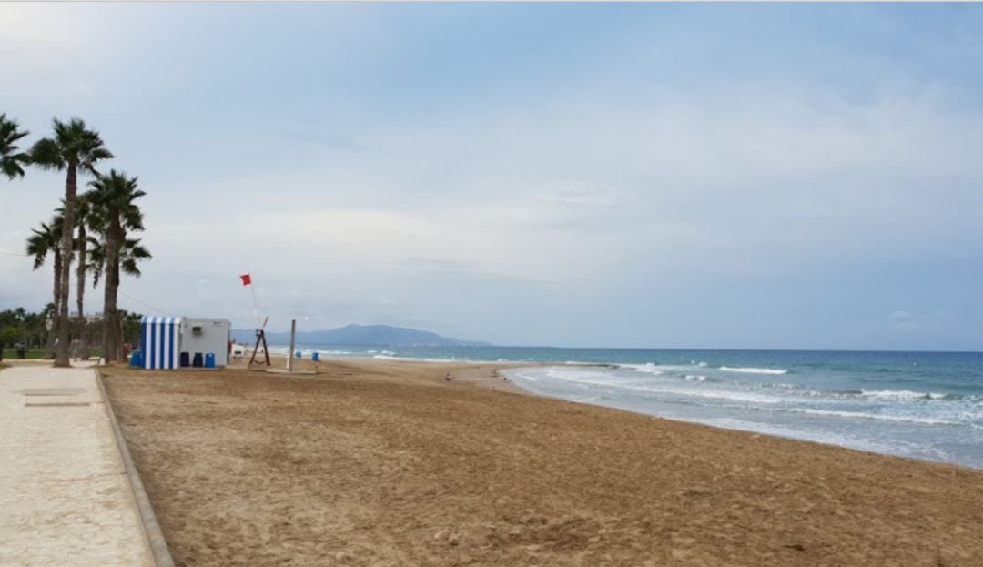 Imagen de una playa en Oropesa