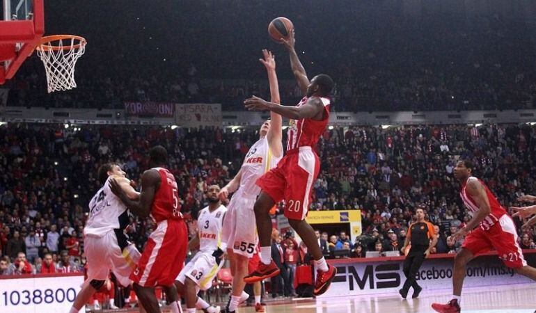 El Olympiacos del Pireo visita el Buesa Arena en el Top-16.