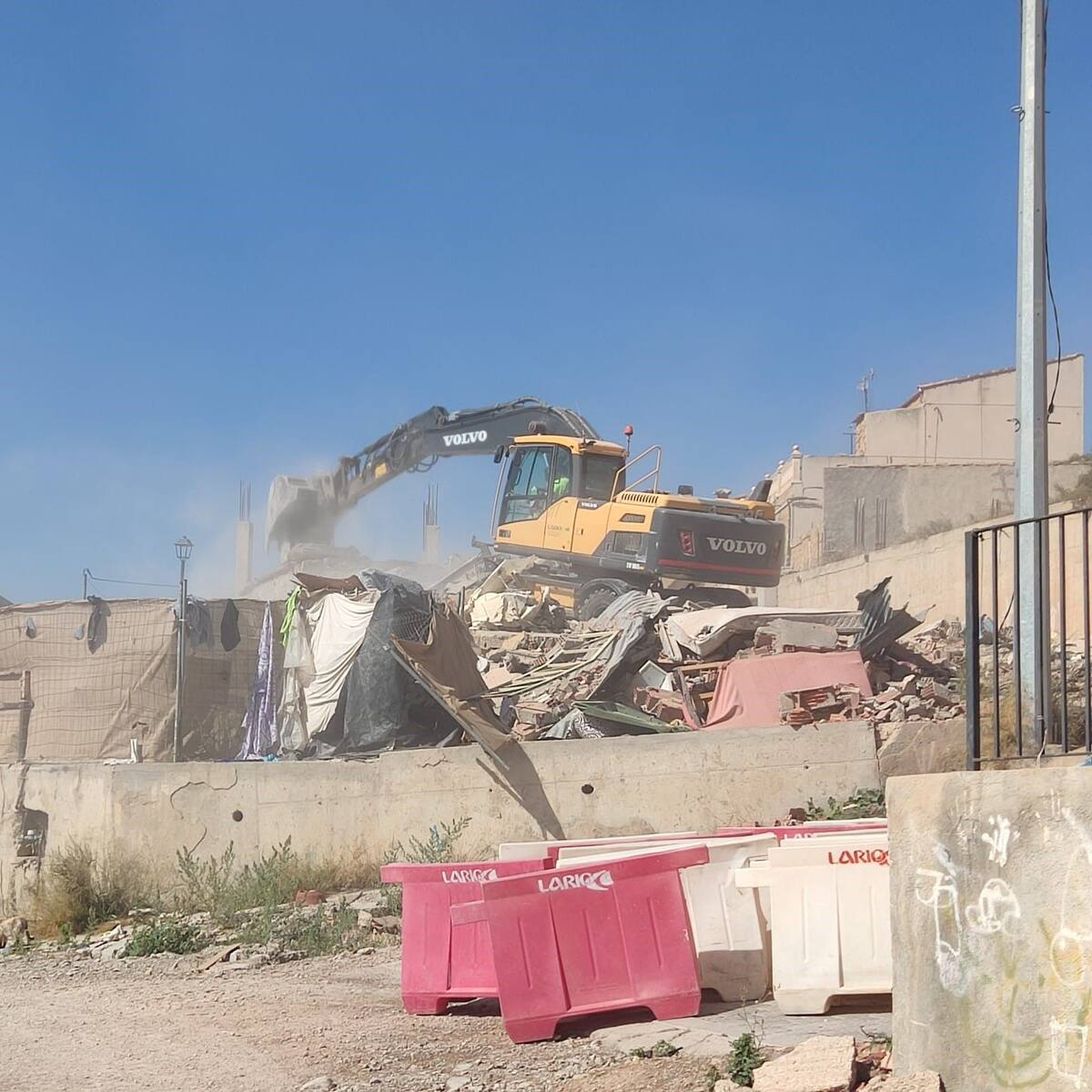 El ayuntamiento de Lorca derriba la casa que impedía el avance de las obras del vial de los barrios altos