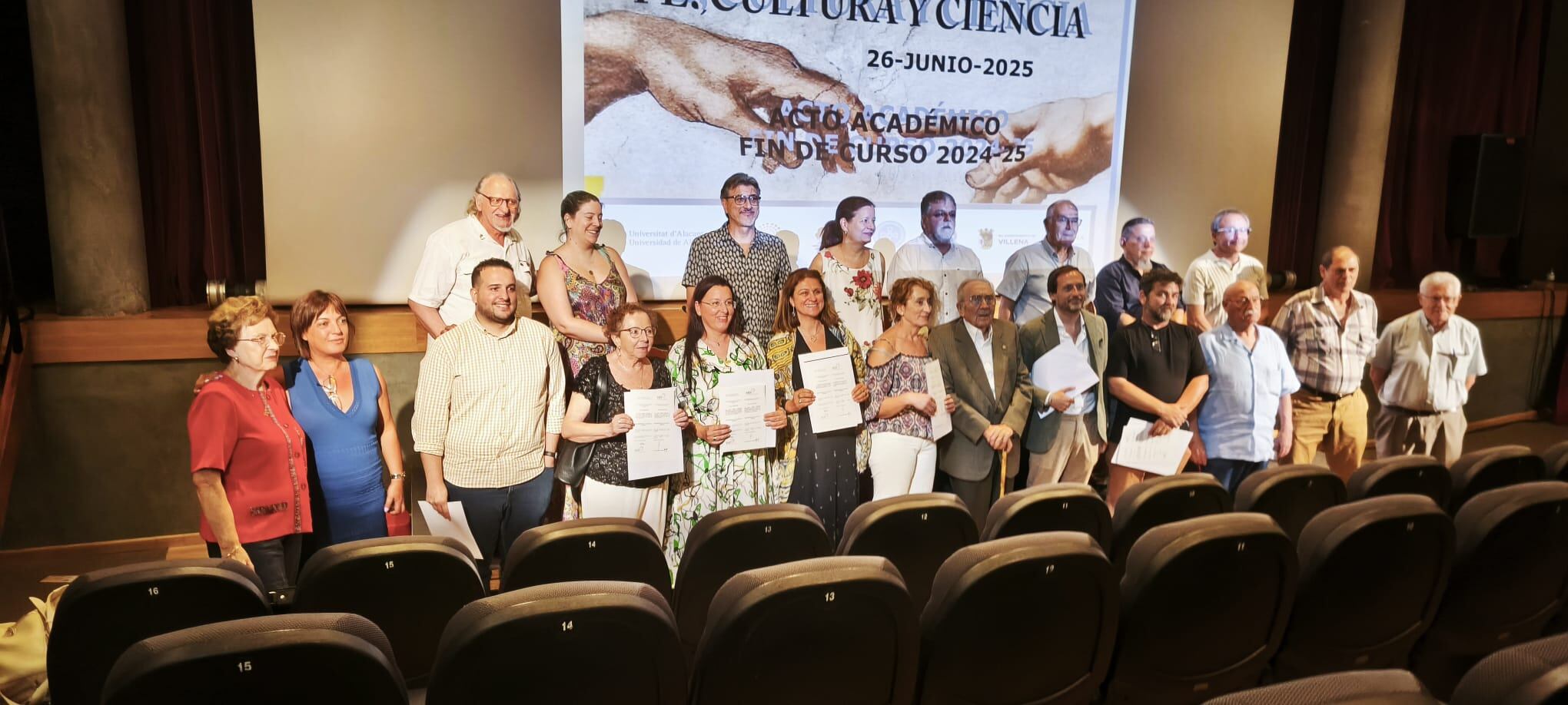 Momento del acto de clausura del curso