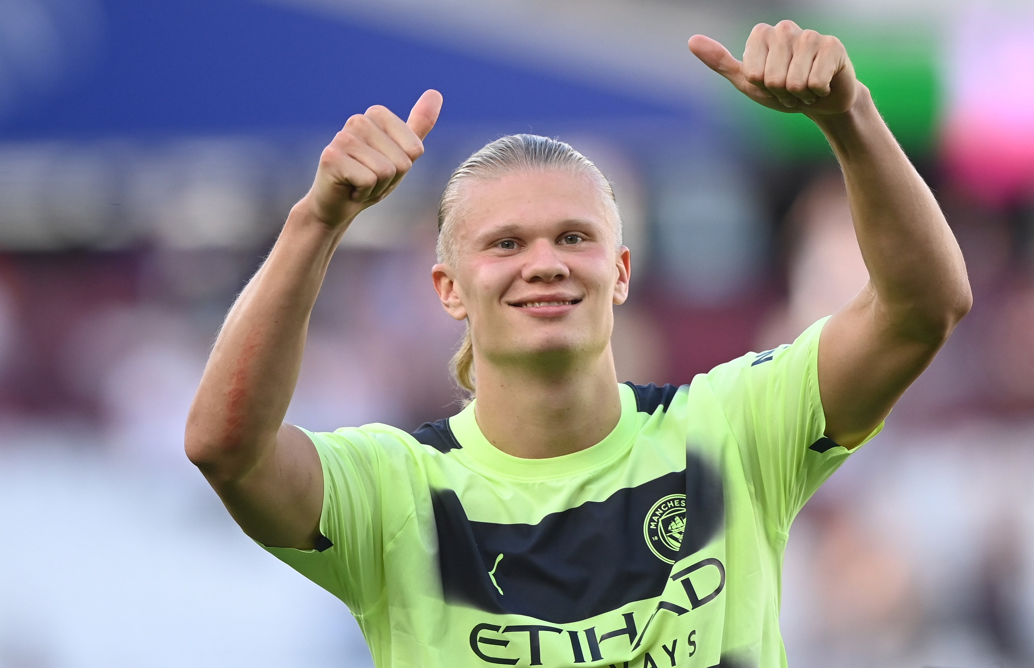 Haaland celebra uno de sus tantos en el West Ham United 0-2 Manchester City.