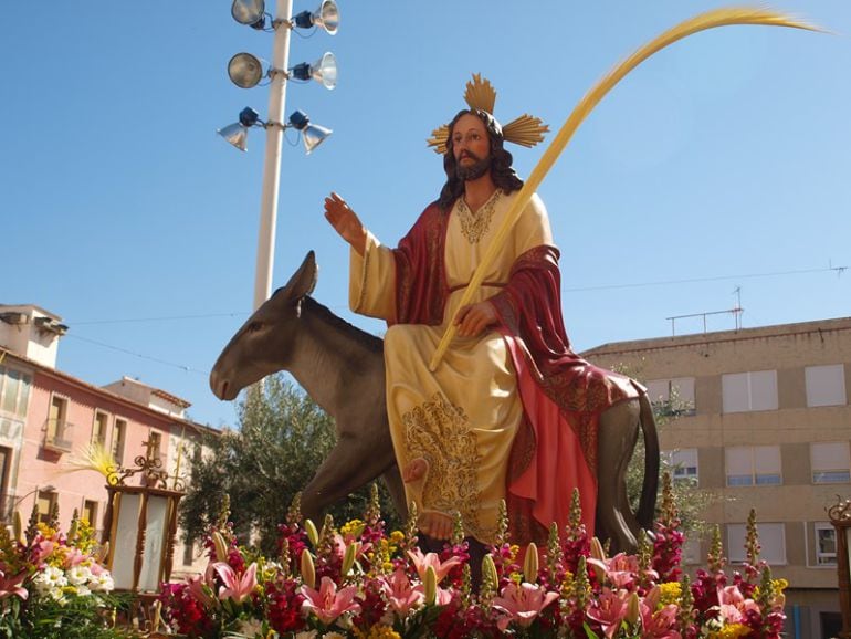 La procesión de las Palmas en Novelda