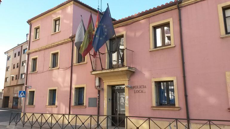 Los representantes sindicales de la Policía Local reclaman mayores medidas de protección y mejores condiciones laborales para sus agentes