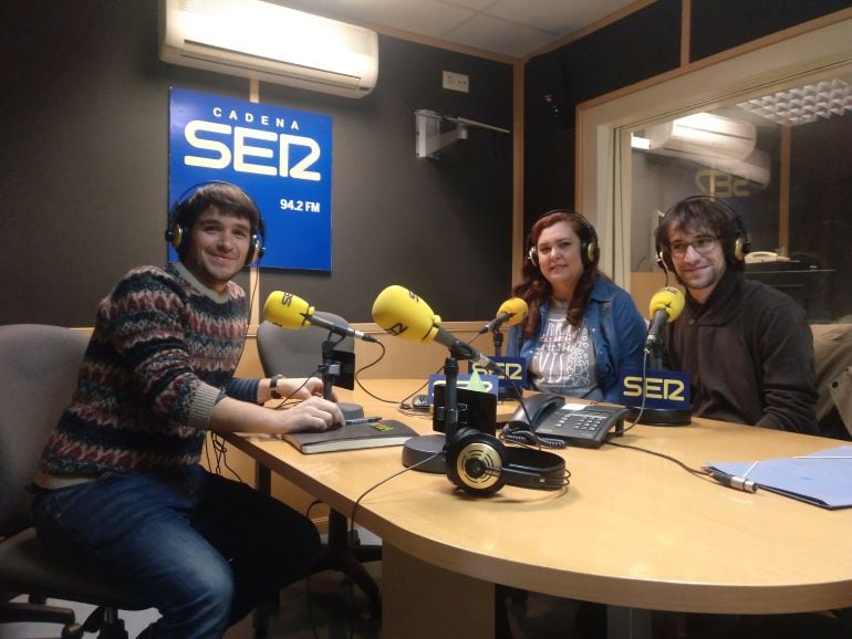 Juan Pablo López, Pilar Gallego y Luis Carlos López (De Izq, a der)