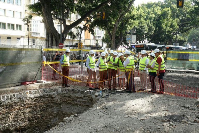 El alcalde de Málaga visita las obras de la Alameda Principal