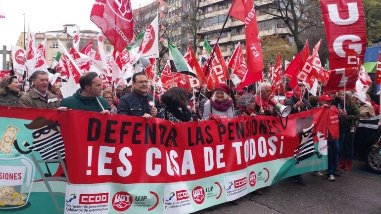 Manifestación en defensa de las pensiones en Cáceres