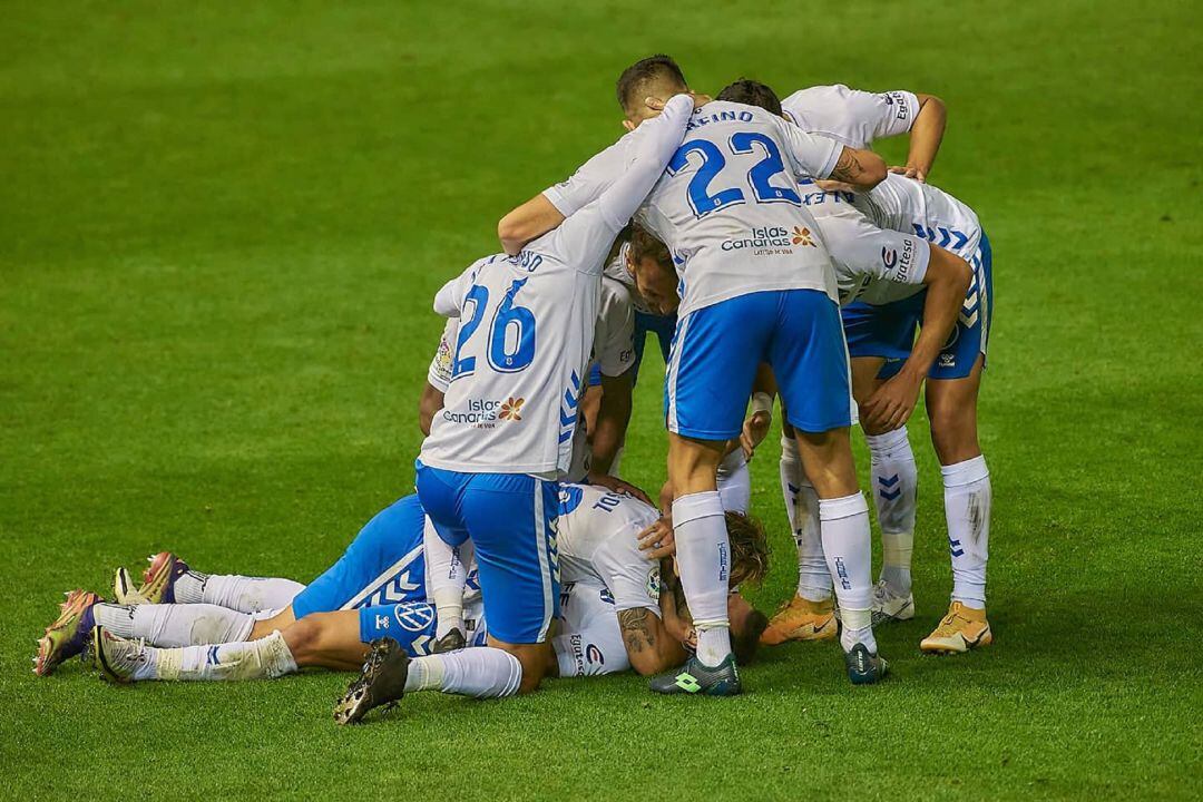 El conjunto blanquiazul acumula cinco victorias en otros tantos partidos