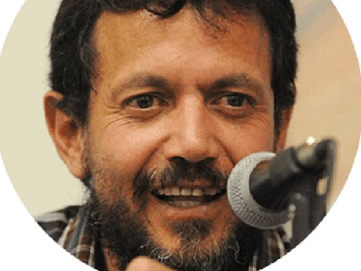 Eduardo Gúzman: " Para los Huicholes sus antepasados están en la naturaleza"