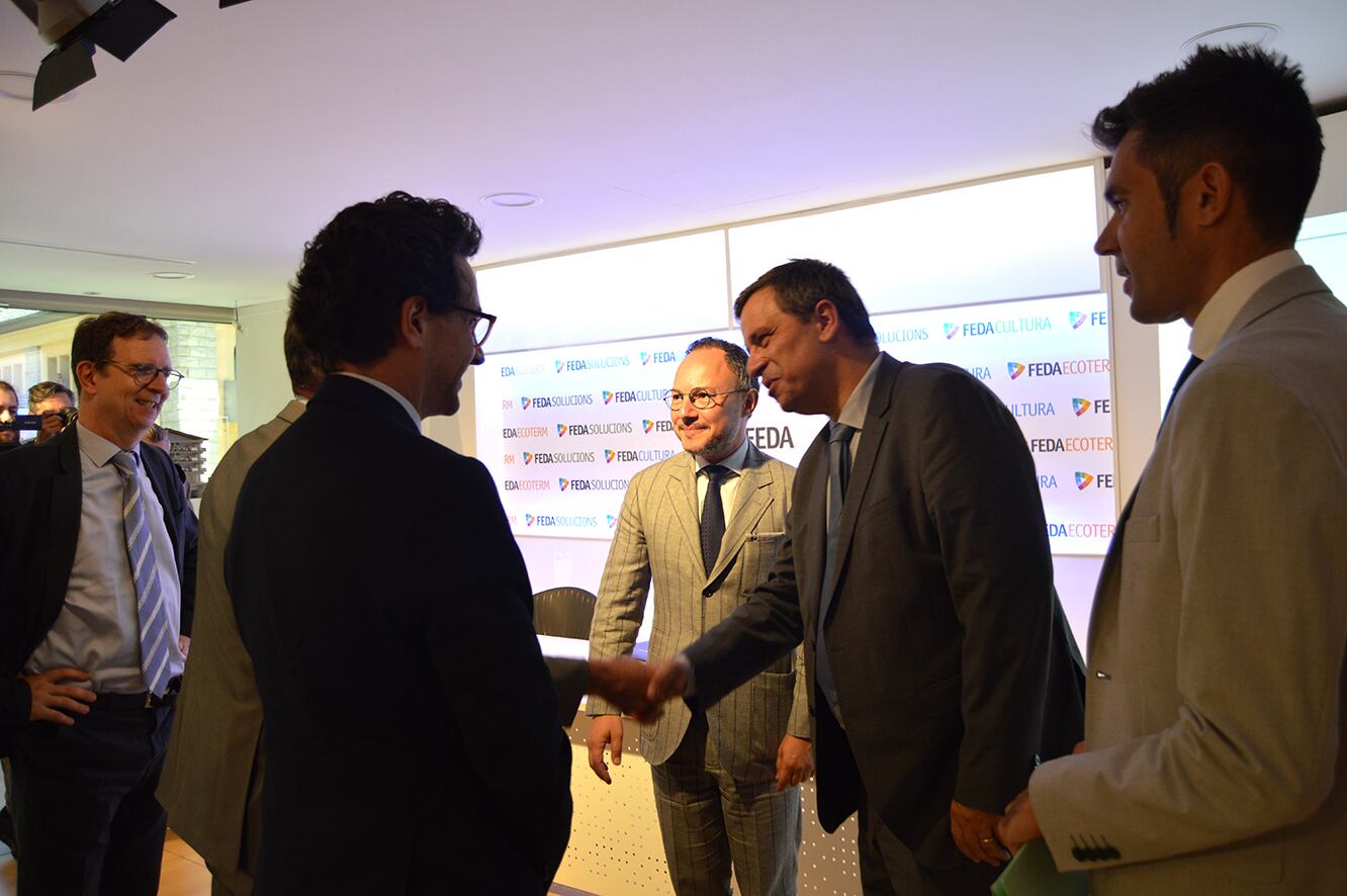 El cap de Govern i president de FEDA, Xavier Espot, i el president-director general d&#039;EDF, Luc Rémont, saluden les autoritats presents a l&#039;acte.