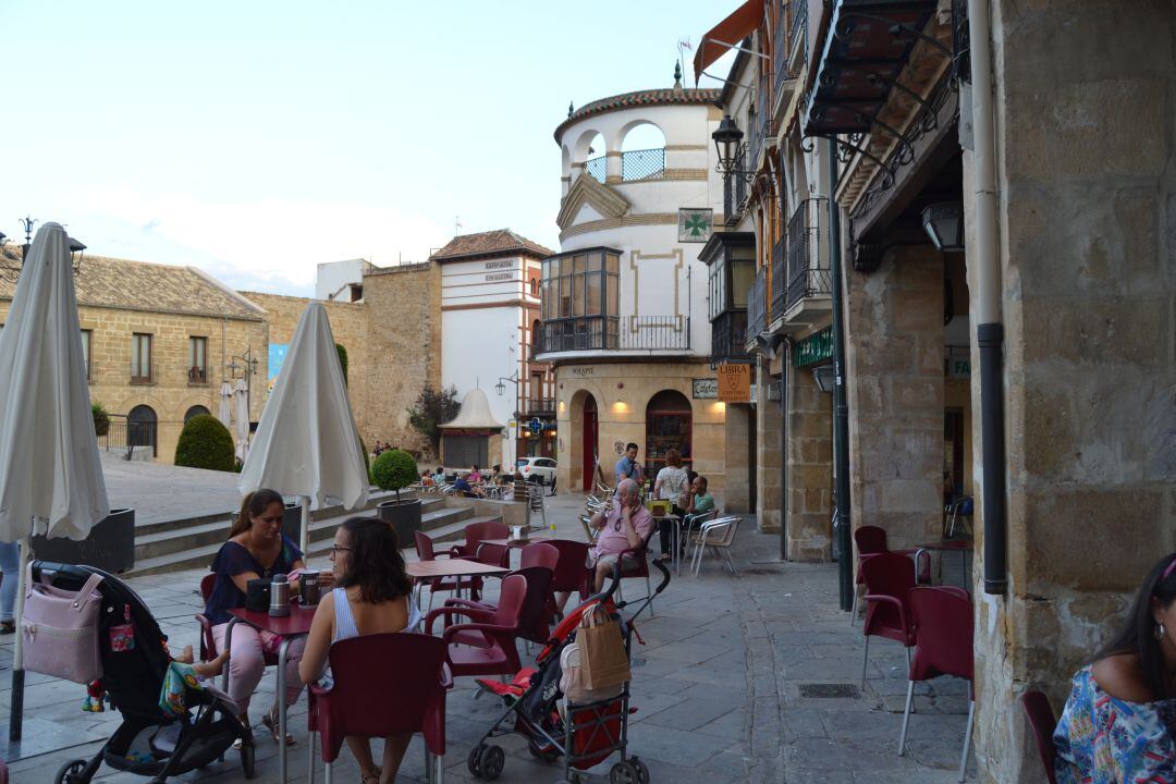 Imagen de archivo de terrazas en la Plaza de Andalucía