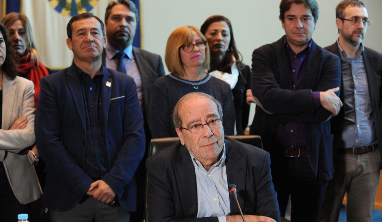 Manuel Robles durante la rueda de prensa en la que ha anunciado su marcha como alcalde.