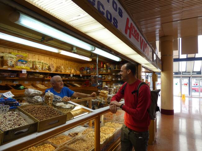 Iñaki Pérez, candidato a alcaldable de Elda por Elda para todas, en la jornada de reflexión