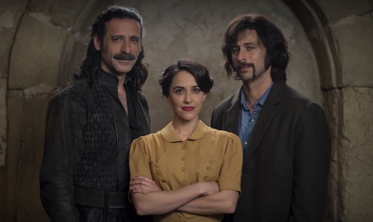 Nacho Fresneda, Macarena García y Hugo Silva en la T3 de &#039;El Ministerio del Tiempo&#039;