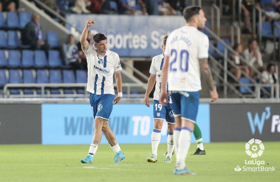 Waldo Rubio anotó su segundo gol de la temporada.