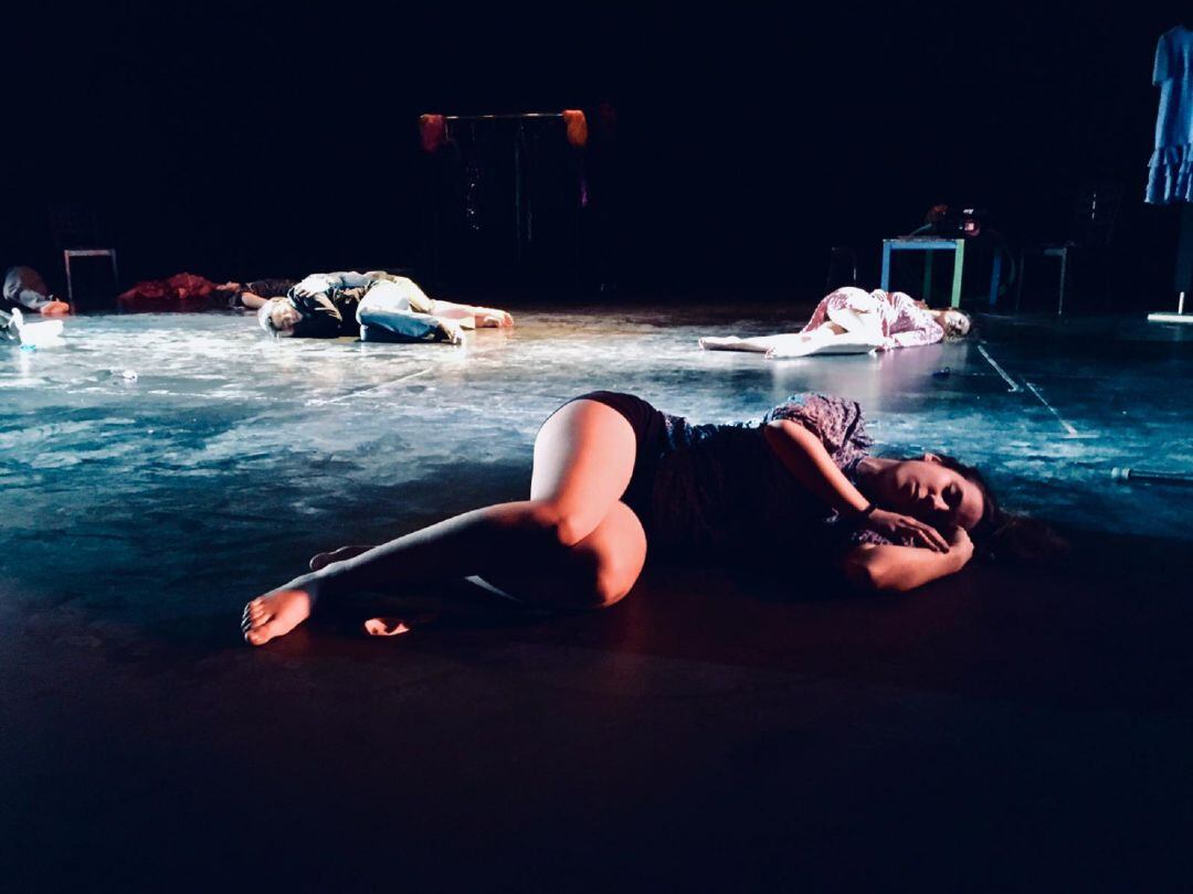 Escena de una de las representaciones del Grupo de Teatro Amenecer