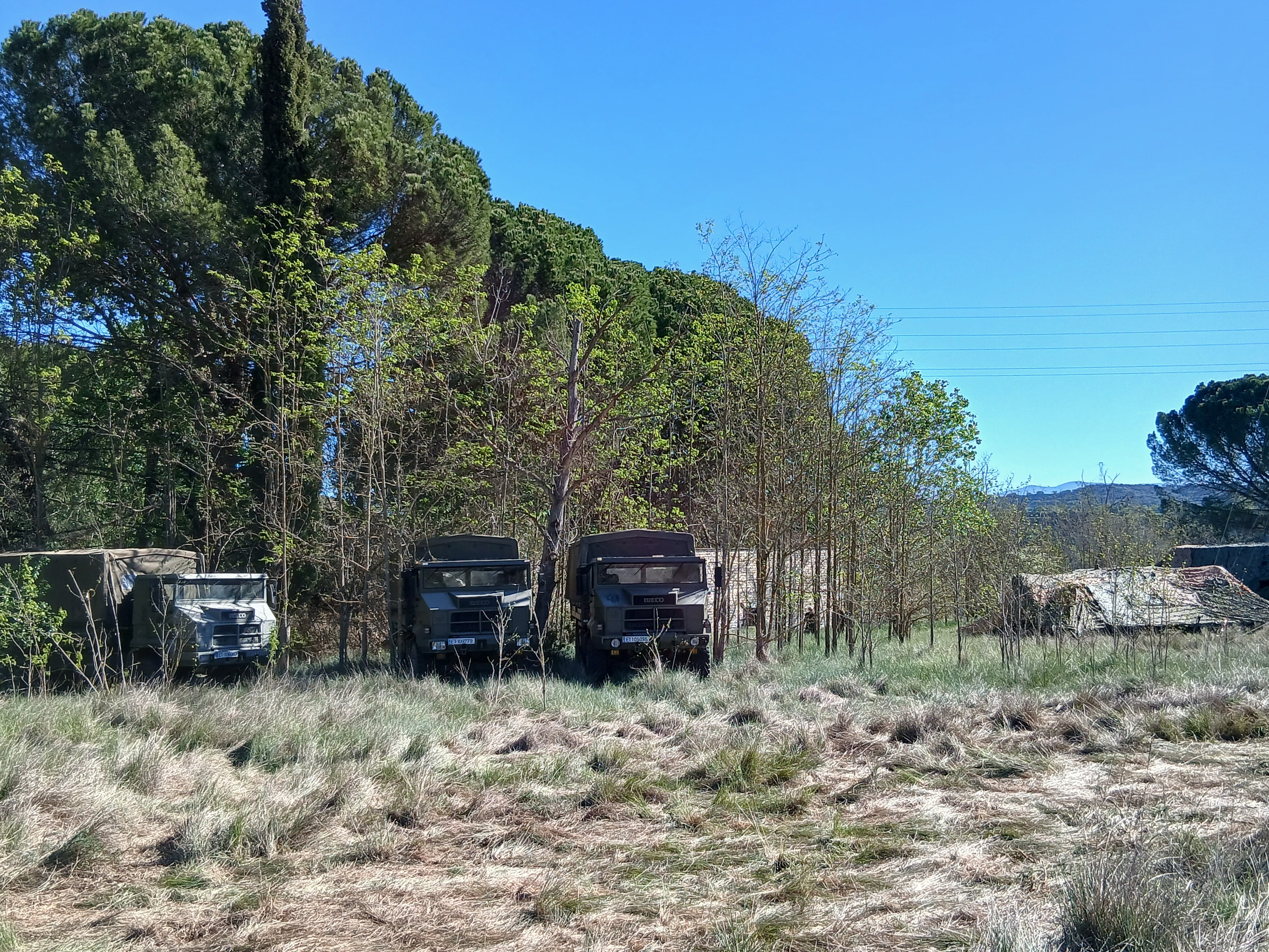 Ejercicio militar en Las Baldorrias en Barbastro