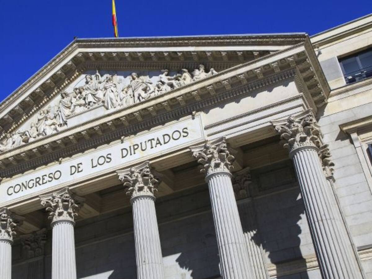 PSOE, UP y Cs pactan una reforma de la ley de partidos y de financiación al margen del PP