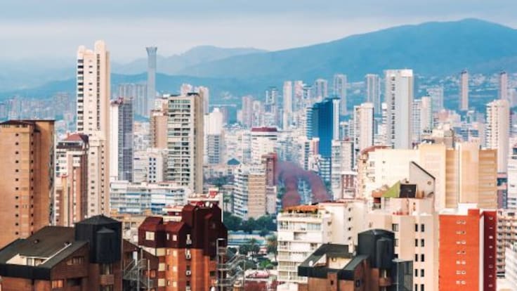 La Columna de Carlos Arcaya | Algo más que una provincia de turismo y construcción | 08/05/2019