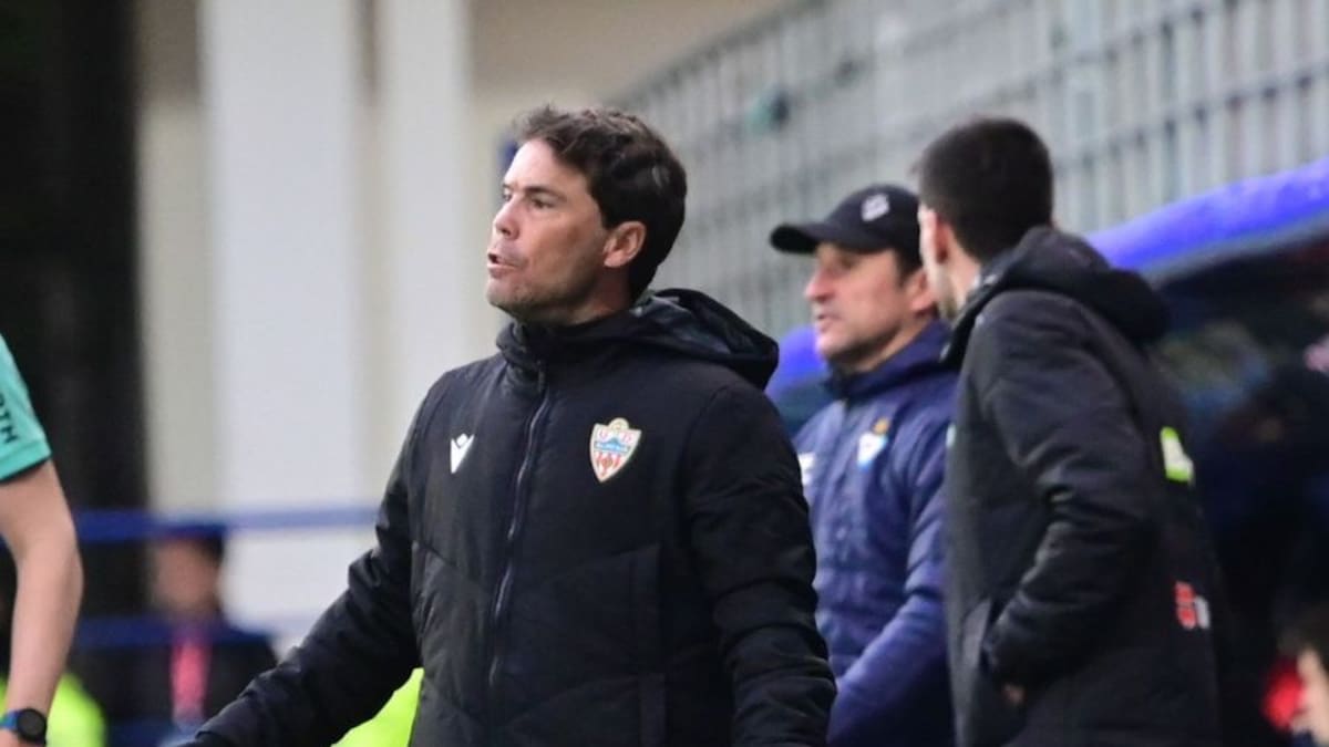 Rubi se confiesa en el Almería: “El momento es muy duro”