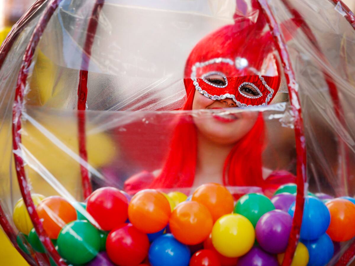 Vila-real celebra Carnaval con pasacalles y una discomóvil