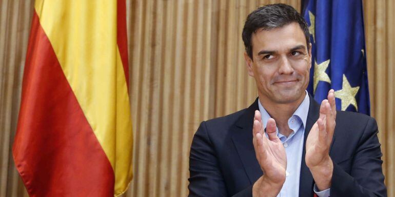 El secretario general del PSOE, Pedro Sánchez, durante la reunión del plenario de los grupos socialistas del Congreso, Senado y Parlamento Europeo, en la Cámara Baja.