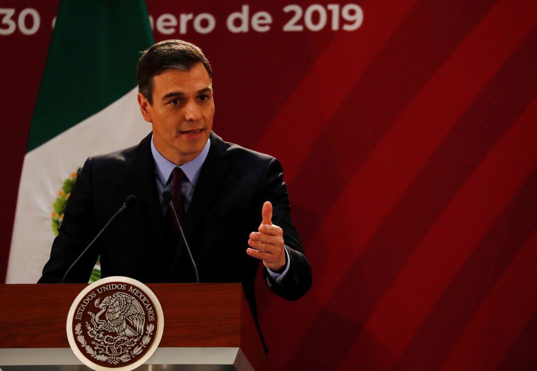 Pedro Sánchez durante su comparecencia ante la prensa en México