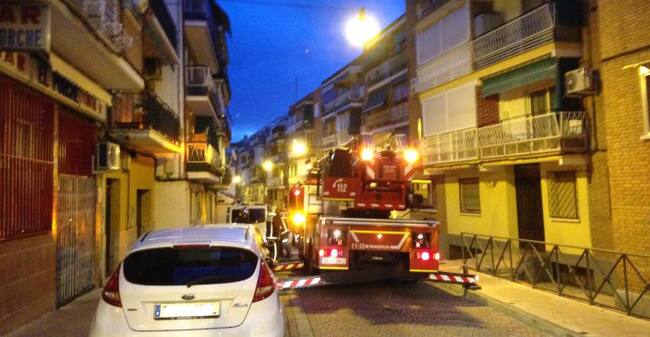 Los vecinos del edificio han sido desalojados por los Bomberos y la Policía Local