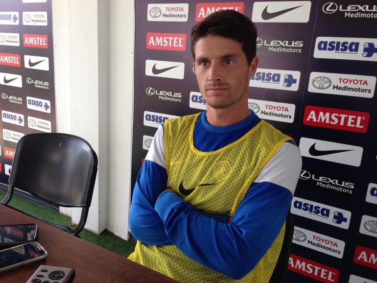 Carlos Indiano, jugador del Hércules CF, en la sala de prensa de las instalaciones de Foncalent