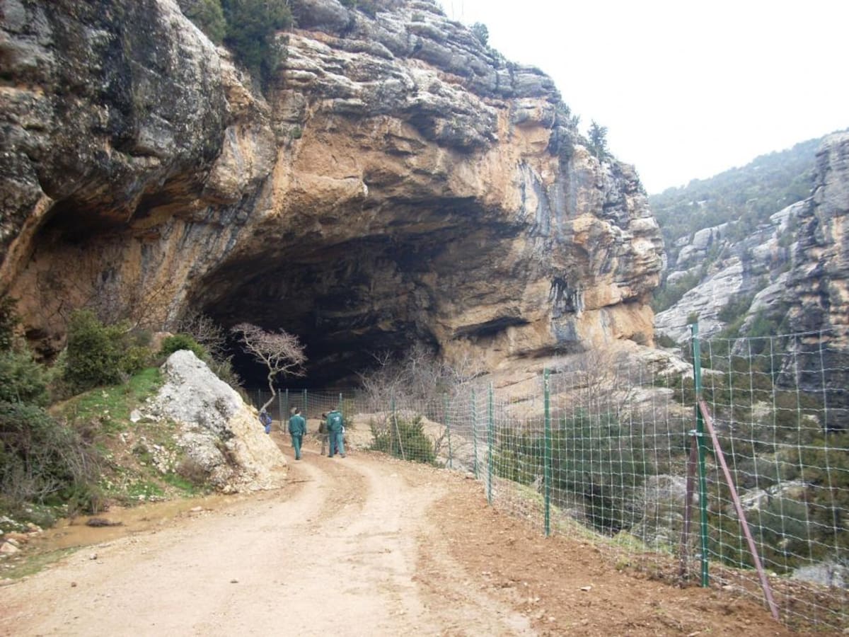 El Gobierno de Aragón solicita acceso a la Cueva de Chaves para facilitar la realización de visitas guiadas este año