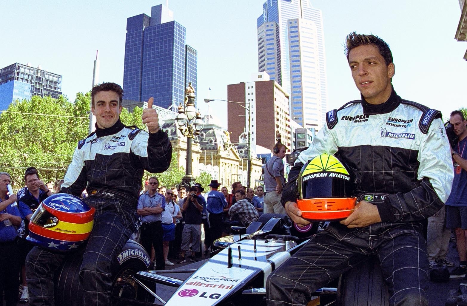 Fernando Alonso y Tarso Marques, compañeros en el equipo Minardi