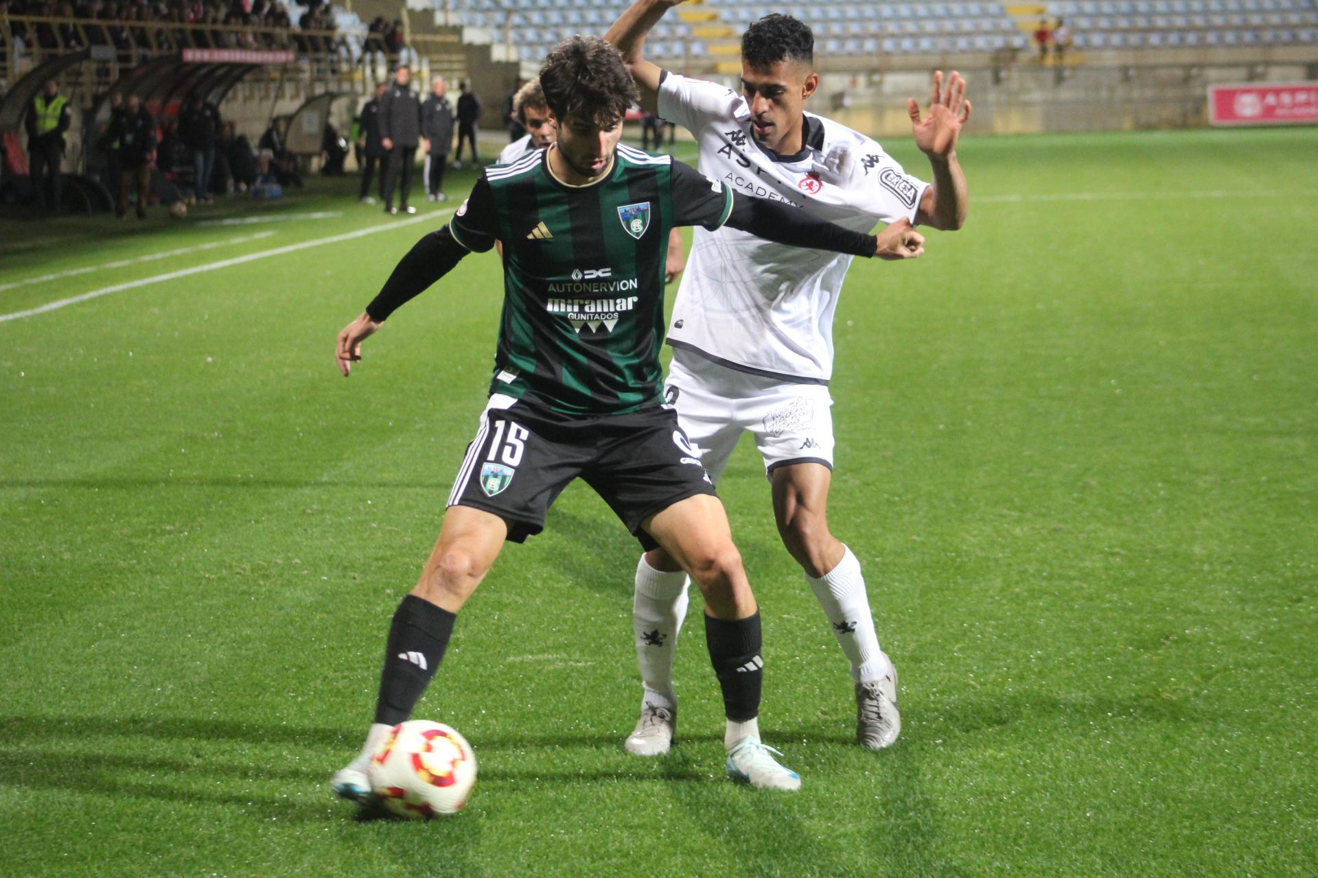 Volvió a ganar en León el Sestao River / Isaac Llamazares