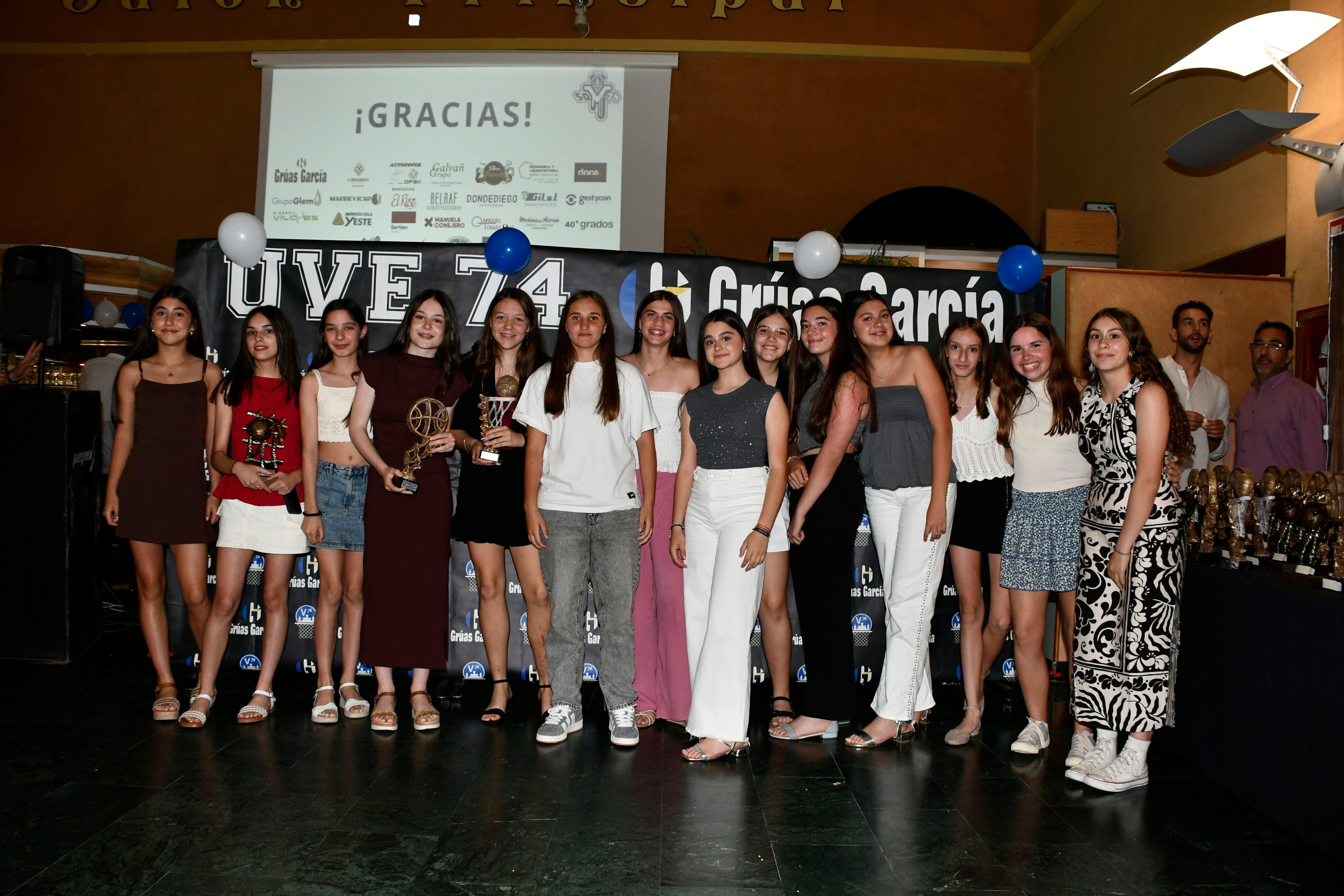 V-74 VILLENA Infantil Femenino “Taller mecánico Izquierdo/Gestycon”