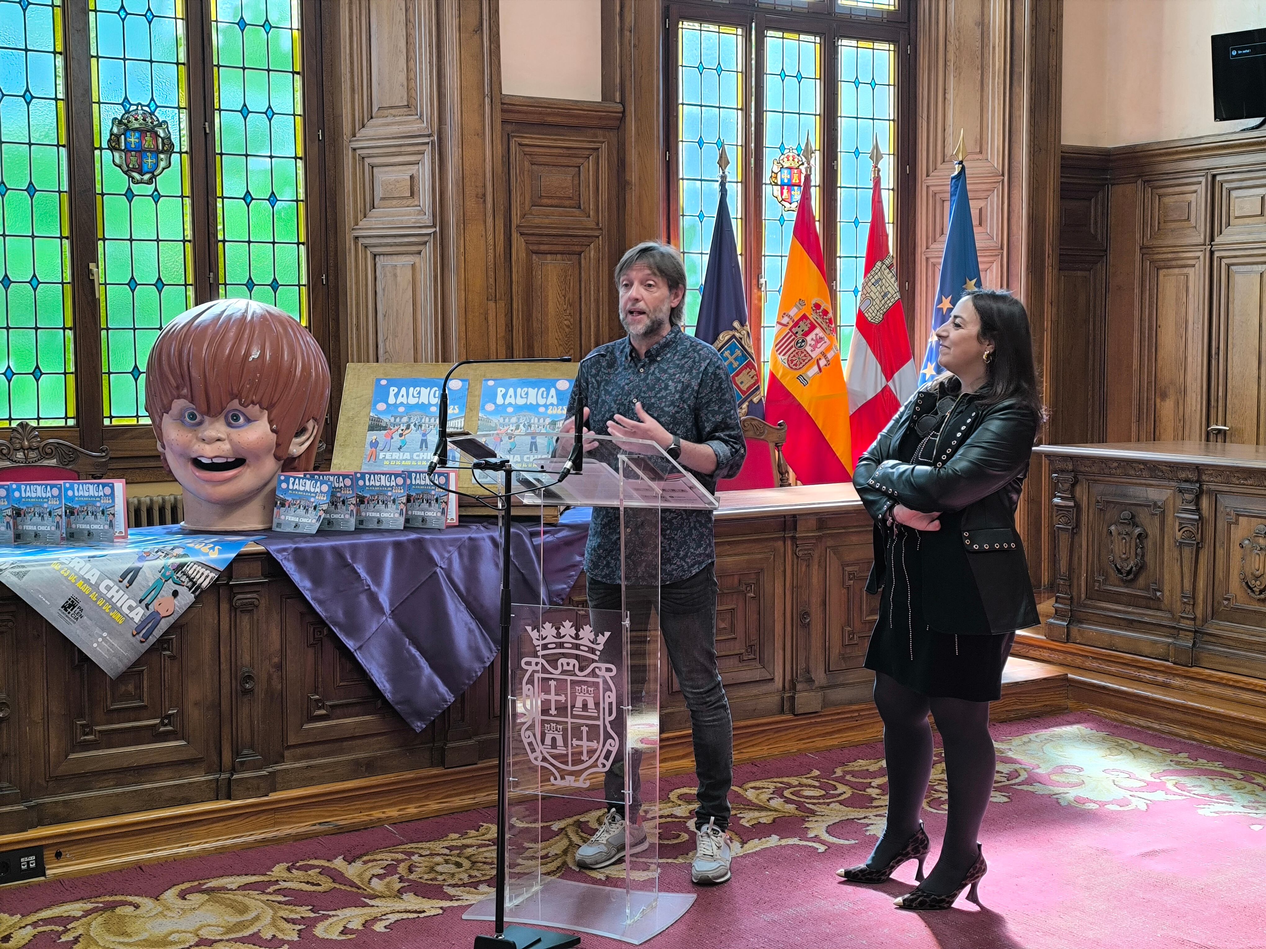 Fran Fernández y Miriam Andrés presentan la Feria Chica de 2025