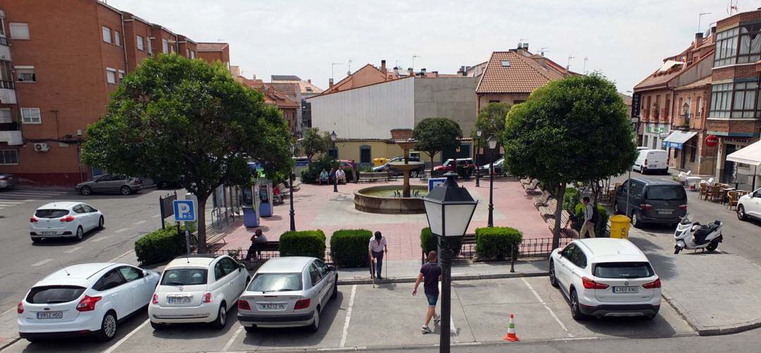 Solo de podrán aparcar dos coches oficiales