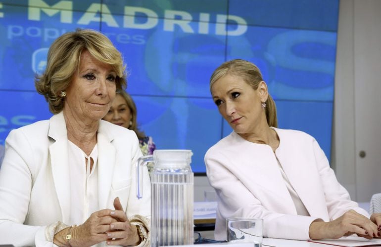 La presidenta del PP de Madrid, Esperanza Aguirre, y la candidata a la Comunidad de Madrid por el Partido Popular, Cristina Cifuentes.