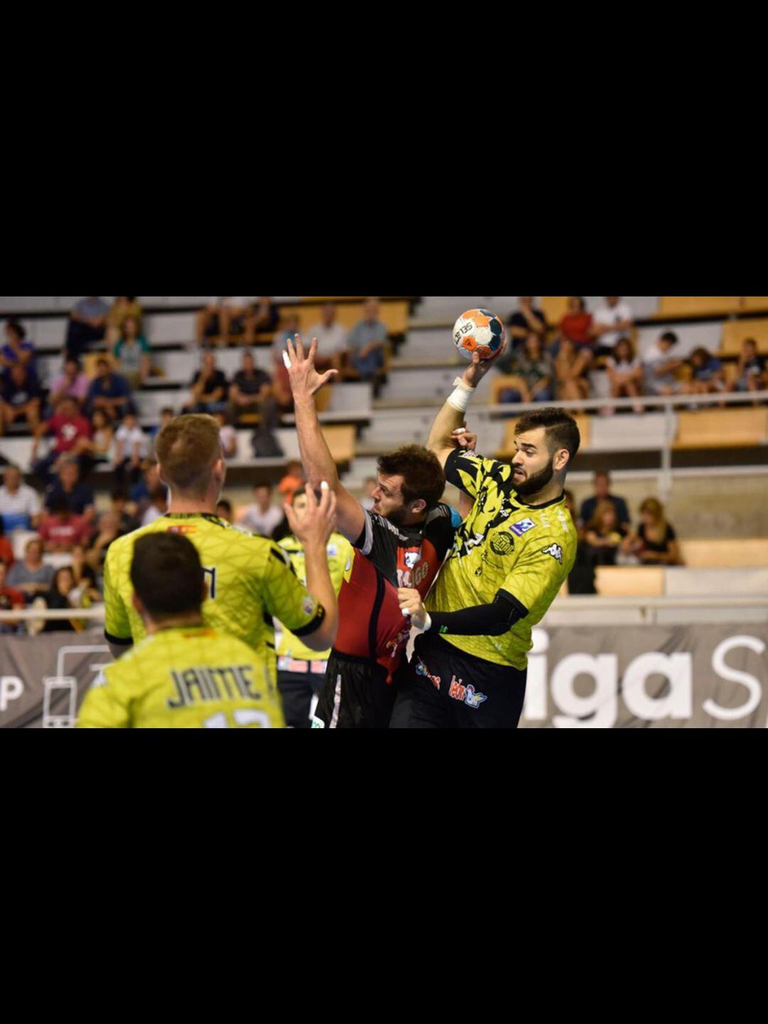ABANCA Ademar vuelve a la Liga Asobal en la pista del BADA Huesca