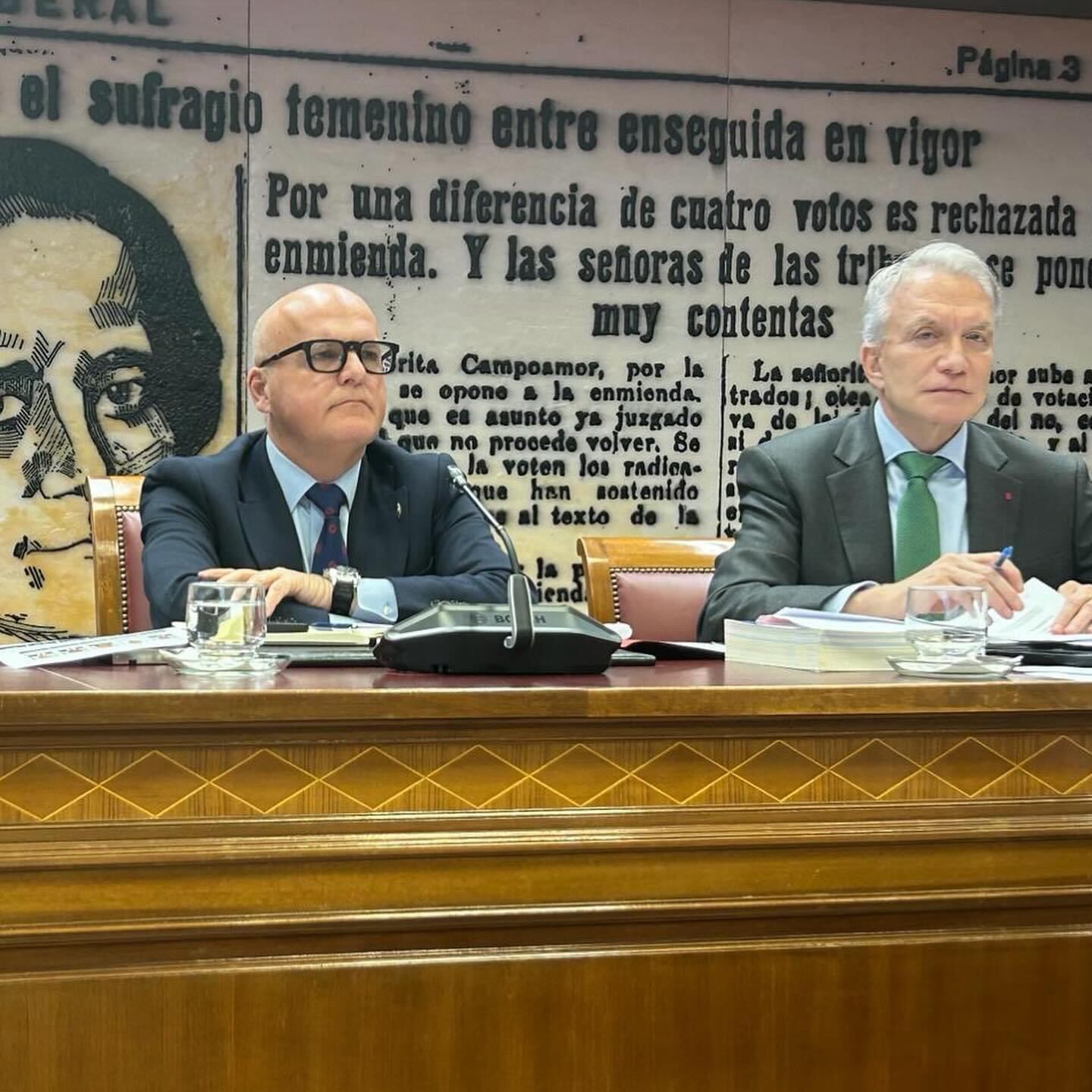 Baltar en una comisión del Senado