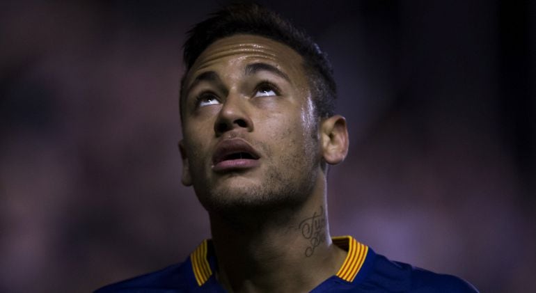 Neymar, durante uno de los partidos esta temporada