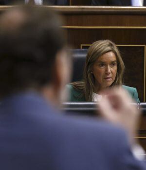 Ana Mato, durante una intervención de Mariano Rajoy en el Congreso