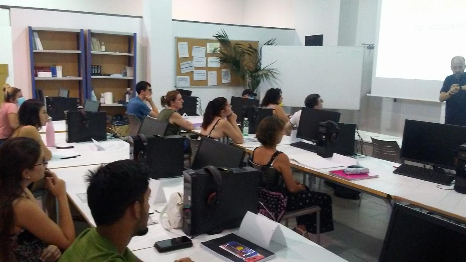 Imagen de archivo de un curso de formación impartido en Ágora.