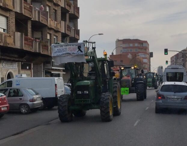 Tractores llegados a Aranda para la manifestación