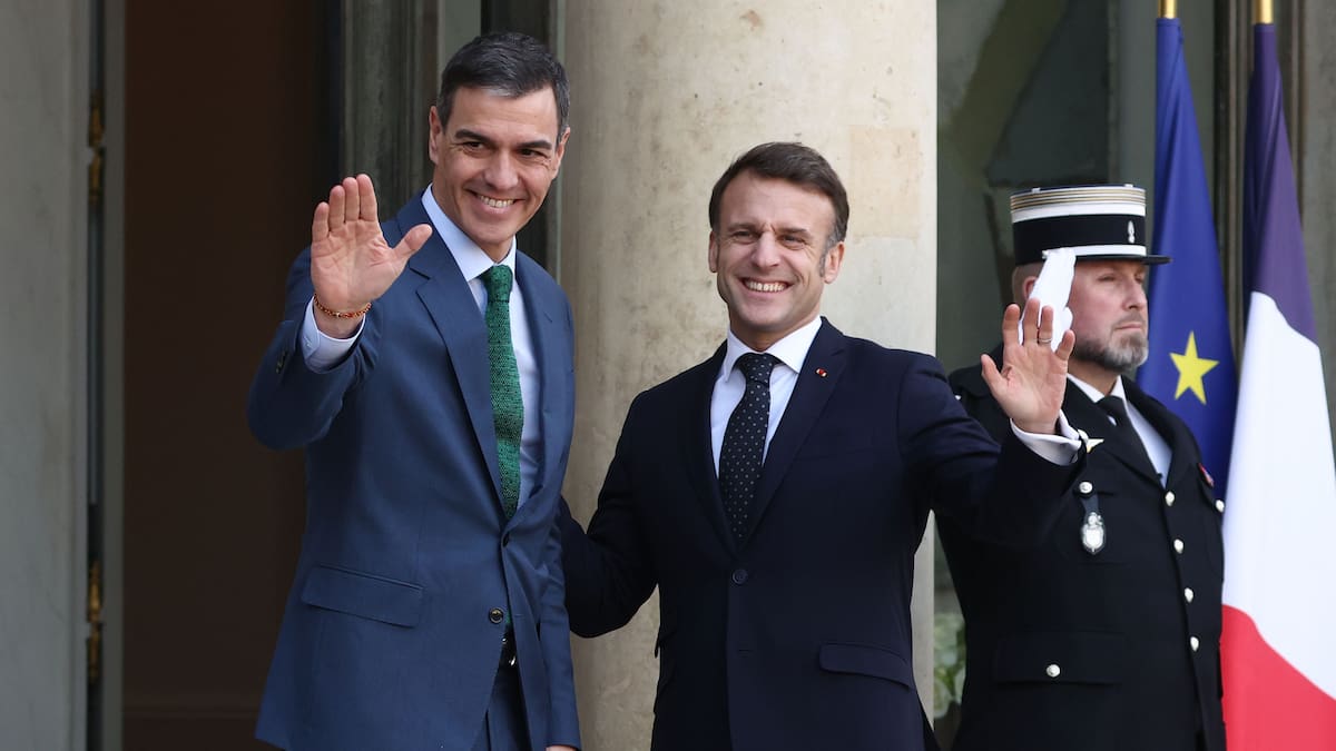 Sánchez viaja a París este martes para participar en la reunión de la Coalición de Voluntarios en apoyo a Ucrania convocada por Macron