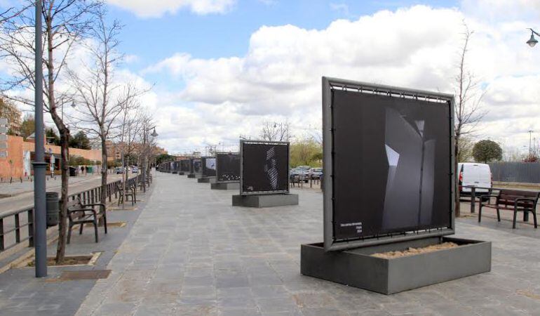 La exposición &#039;Paris, rien de plus&#039; muestra 32 fotografías de Alberto García Alix en blanco y negro realizadas durante la etapa que vivió en la capital de Francia