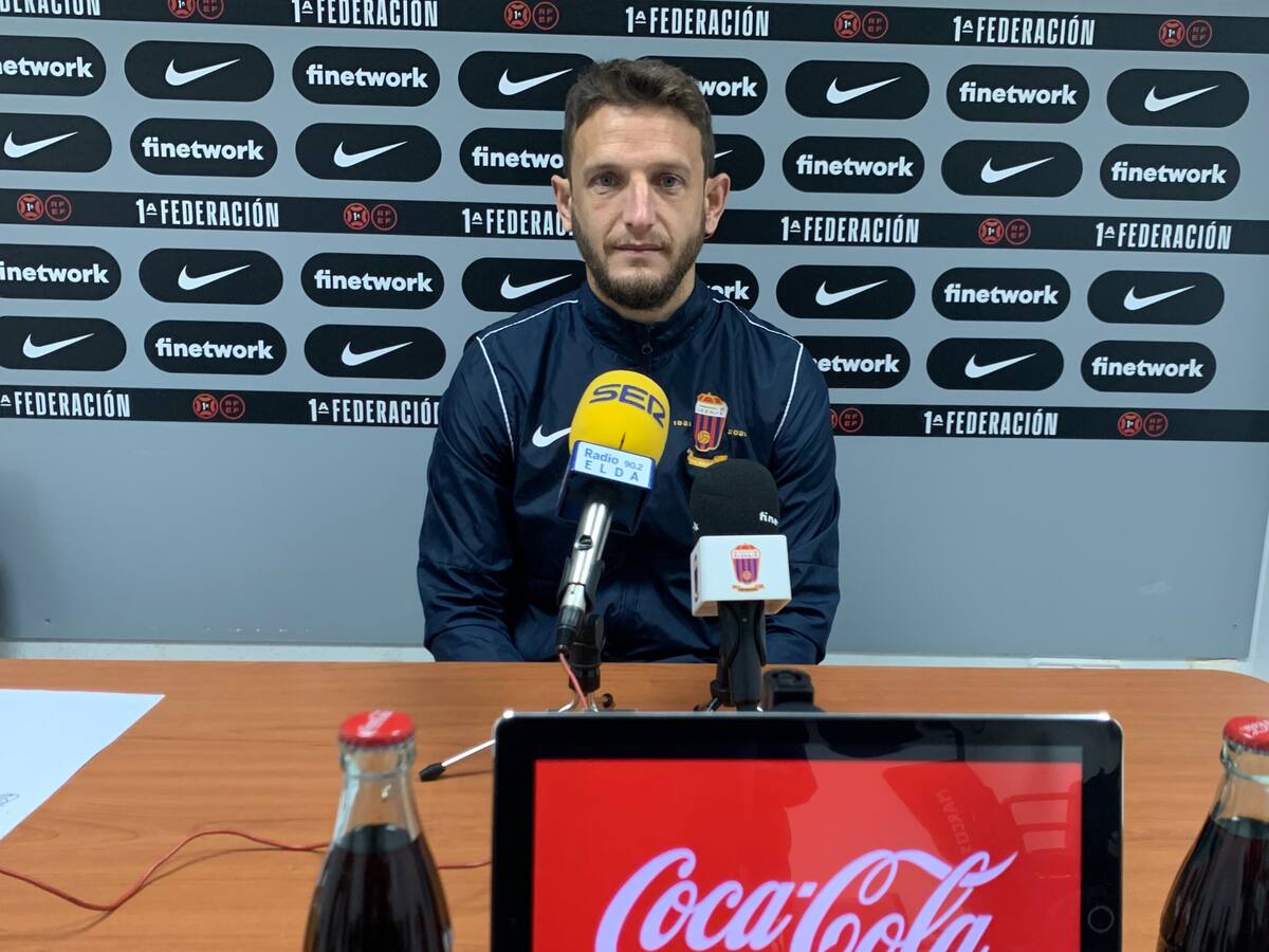 Miguel Núñez, futbolista del Eldense: "Contra el Murcia no necesitamos una motivación especial"