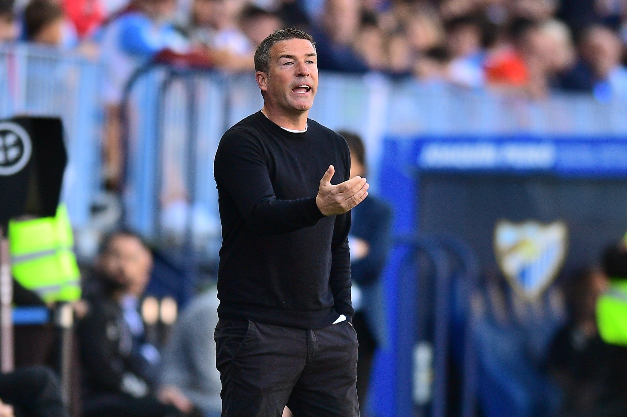 Luis Carrión antes de ser expulsado en La Rosaleda