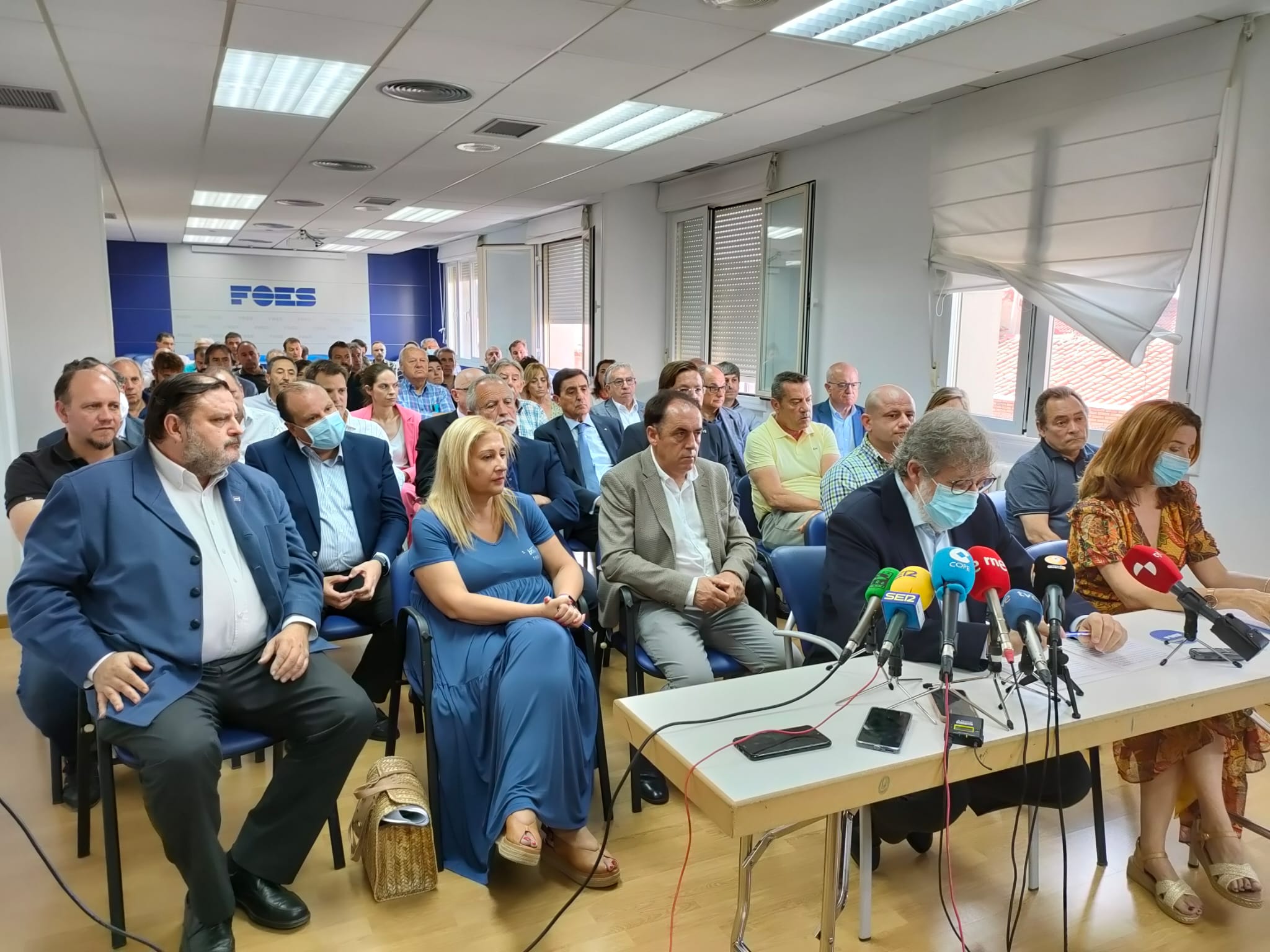 Rueda de prensa de la presentación del manifiesto por las Ayudas al Funcionamiento, en FOES.