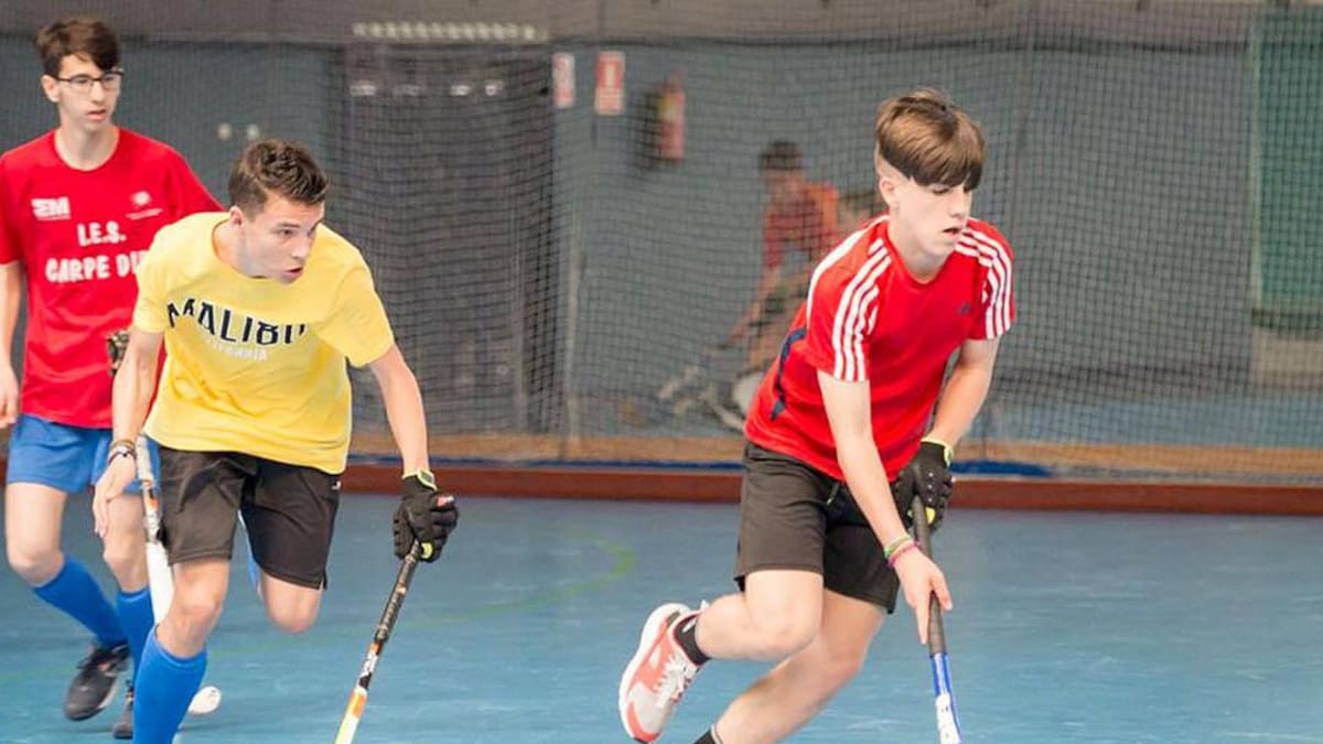 Hockey tras las aulas